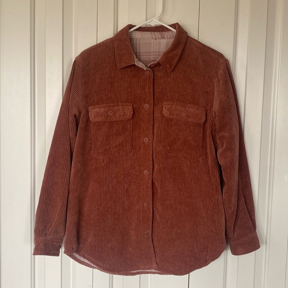 Love Tree Tops - Super soft dark orange women’s reversible corduroy fleece jacket shacket size S